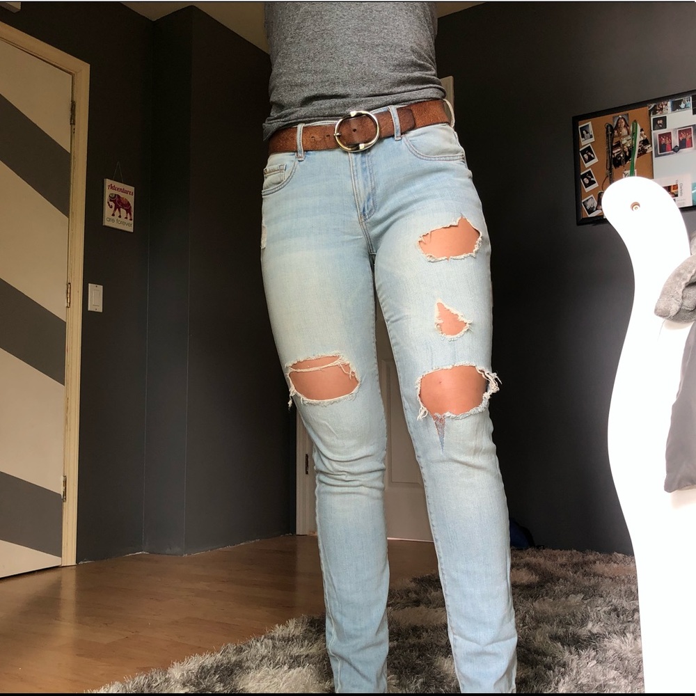 Ripped Boyfriend Jeans